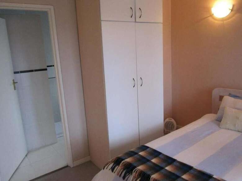 Hostal Two Owls Guest House
