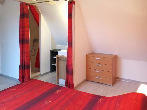 Holiday Home Les Mazaux (lcx200)