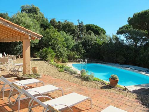 Holiday Home Le Grand Bleu (max100)