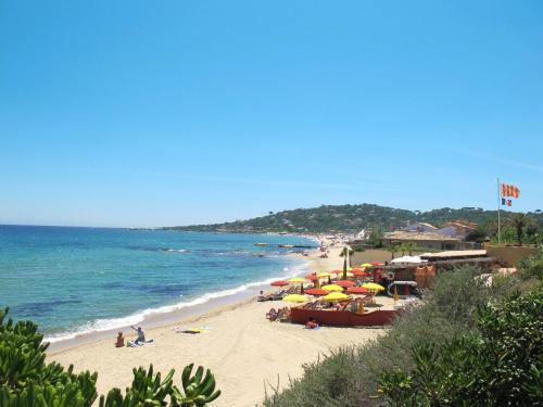 Holiday Home Les Mazets Du Soleil (max120)