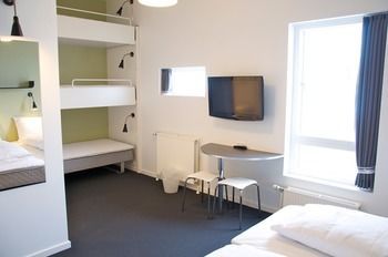 Motel X