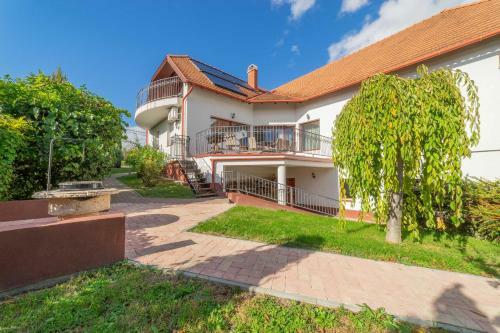 Apartamento Kamilla Villa
