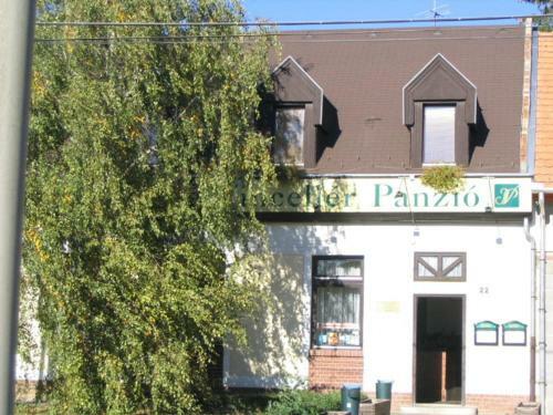Hostal Vincell�r Panzi� �s �tterem