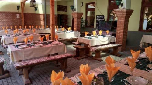 Hostal Vincell�r Panzi� �s �tterem