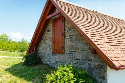 �reghegyi Apartman