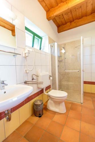 �reghegyi Apartman