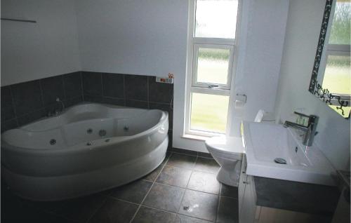 Holiday Home Tj�regryden