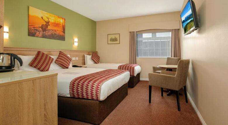 Hotel Eviston House