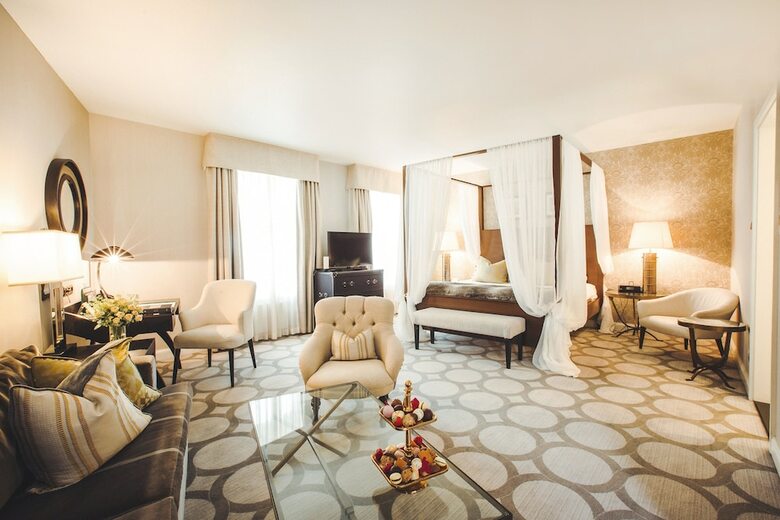 Hotel Grand Palace