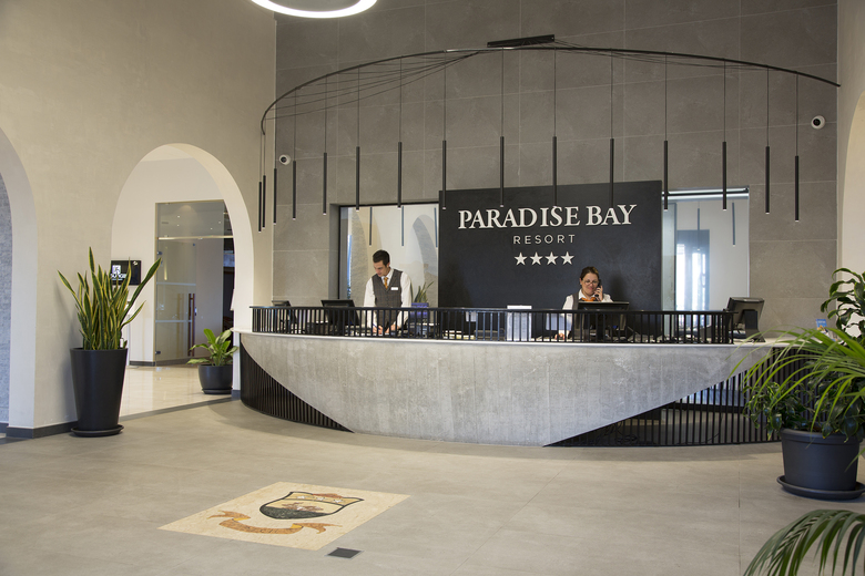 Hotel Paradise Bay