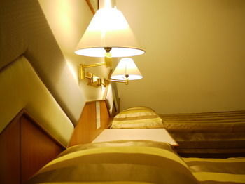 Charoen Hotel