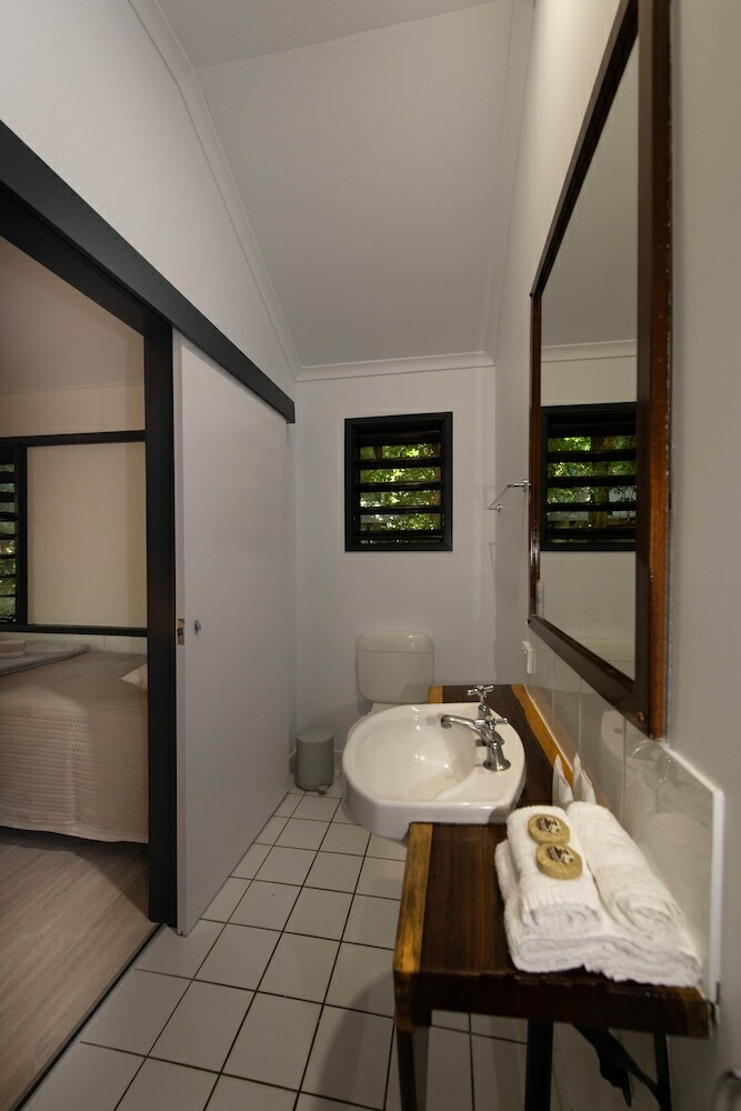 Hotel Cape Trib Beach House