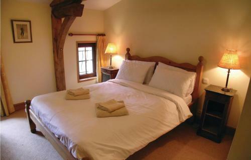Thirteen-bedroom Holiday Home In St. Medard de Mussidan