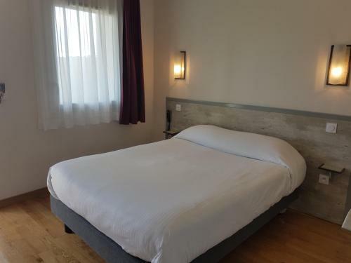 Hotel H�tel Restaurant Les Bruy�res