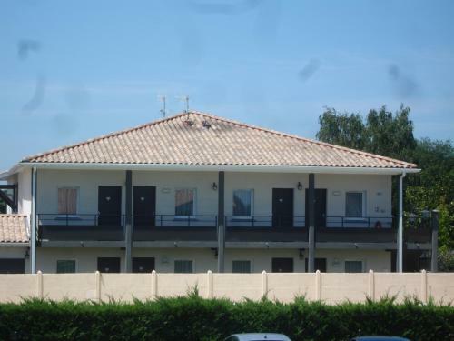 Hotel H�tel Restaurant Les Bruy�res