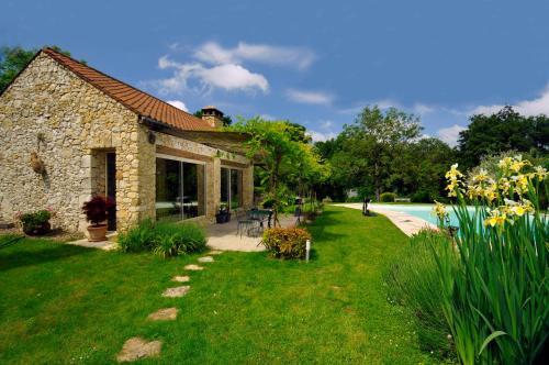 Siorac-en-perigord Villa Sleeps 2 Pool Wifi