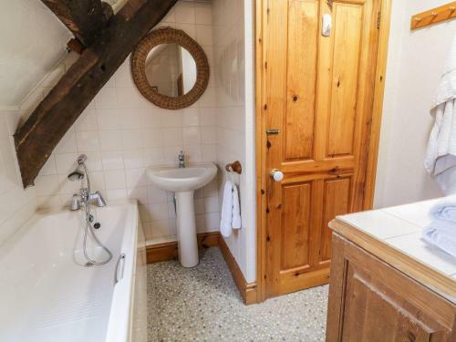 Cyffdy Cottage - Tegid, Bala