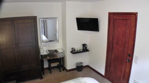 Hostal Bay Lodge