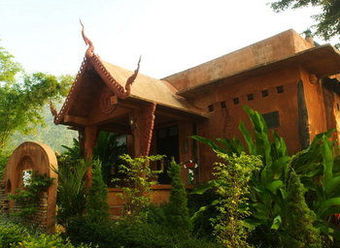 Hotel Monmaen Resort & Spa
