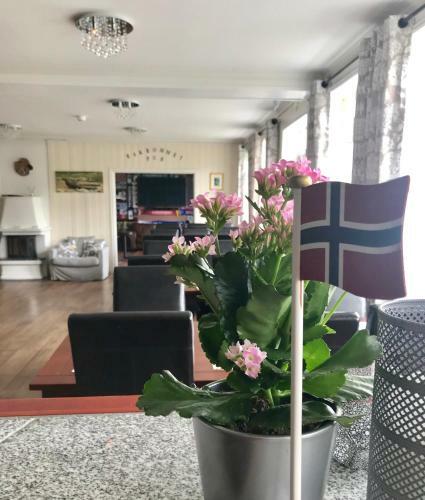 Hotel Eidsv�g Fjordhotell