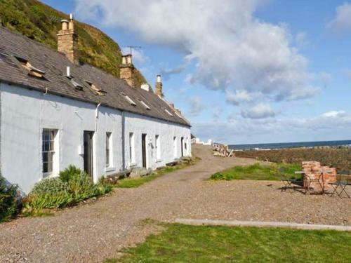 Shoreside Cottage