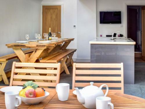 Holiday Home Ty Pontcanna