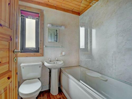 Scenic Cottage In Woolfardisworthy With Barbecue