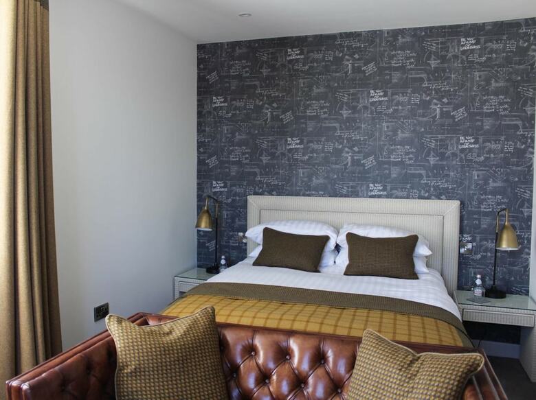 Hotel 1823 Spinning Block