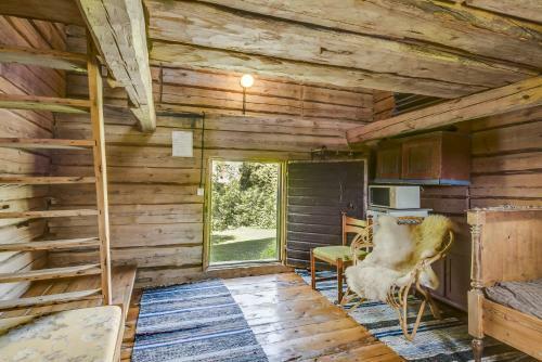 Lodge Hyv�l�n Talo