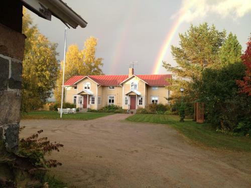Lodge Hyv�l�n Talo