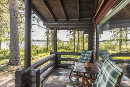 Lodge Hyv�l�n Talo