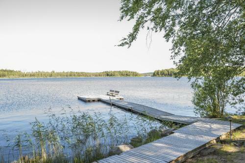 Lodge Hyv�l�n Talo