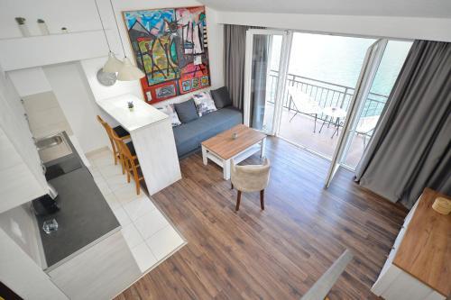 Apartments House 44