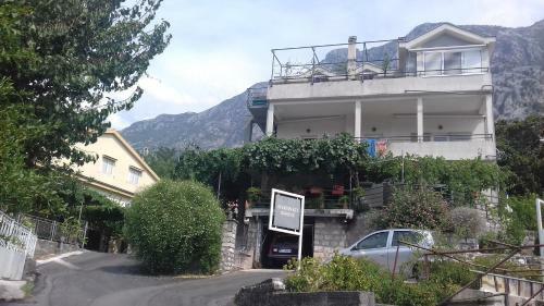 Apartments Dakovic