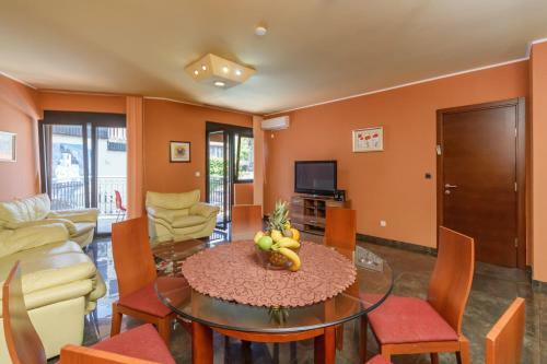 Apartments Coral