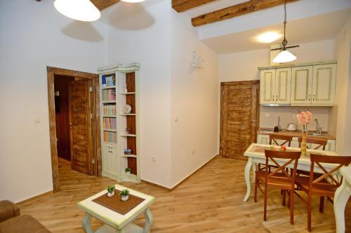 Apartments Parteli