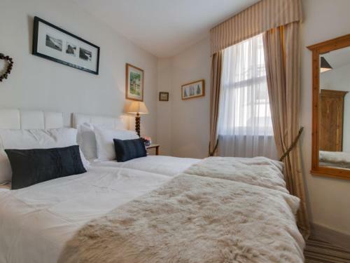 Holiday Home Harriot