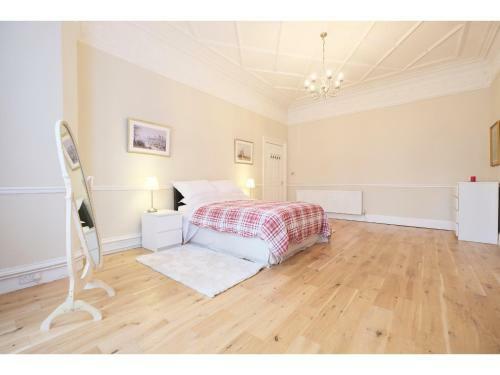 Apartamento Amazing 3-bedroom Garden Flat For 6 In Ealing