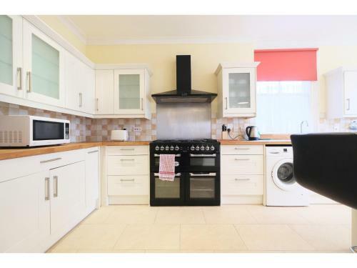 Apartamento Amazing 3-bedroom Garden Flat For 6 In Ealing