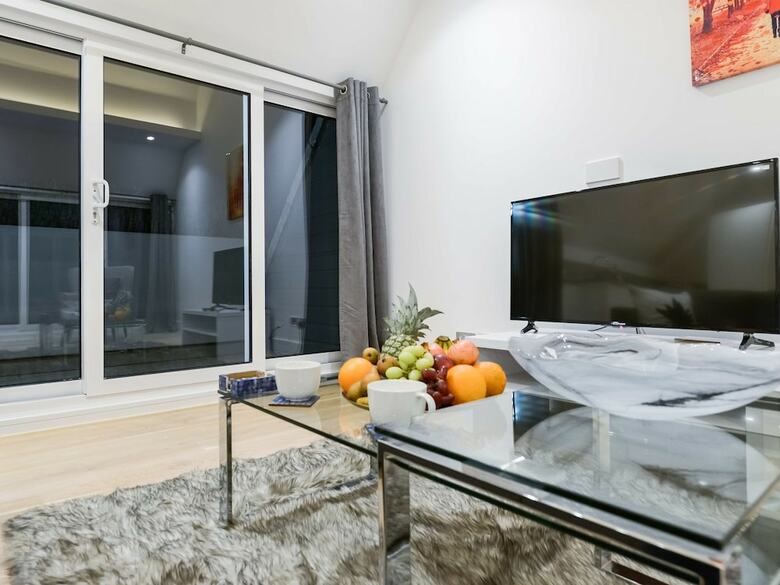 Ealing Apartments
