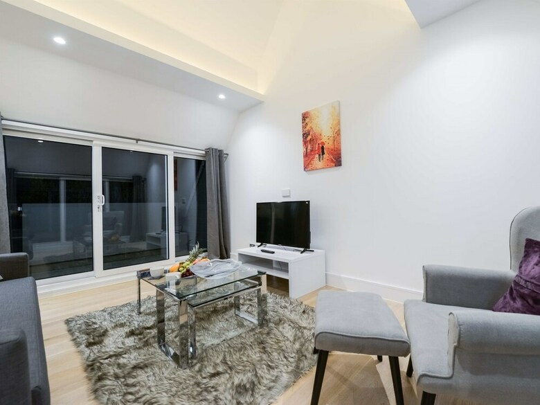 Ealing Apartments