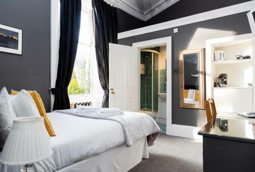 Hostal Claremont Guesthouse
