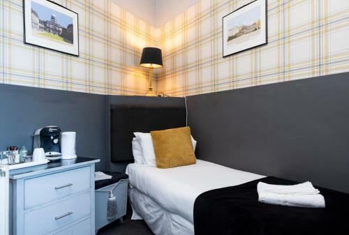 Hostal Claremont Guesthouse