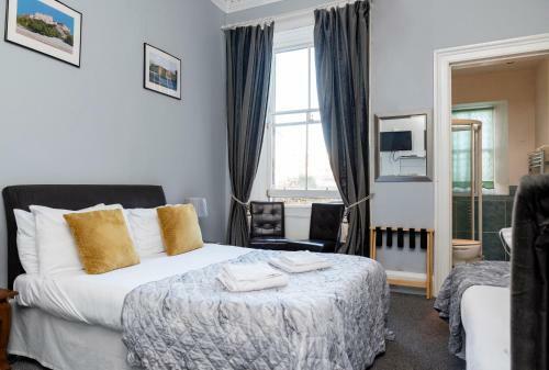 Hostal Claremont Guesthouse