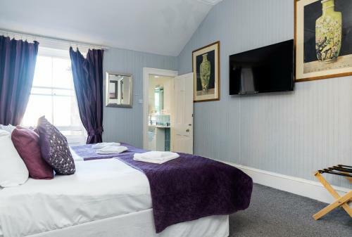 Hostal Claremont Guesthouse