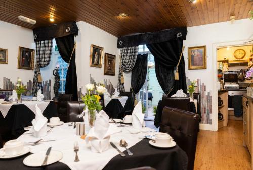 Hostal Claremont Guesthouse