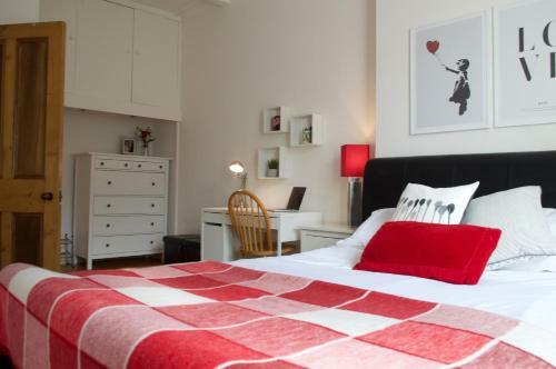 2 Bedroom Apartment With Castle Views Sleeps 3