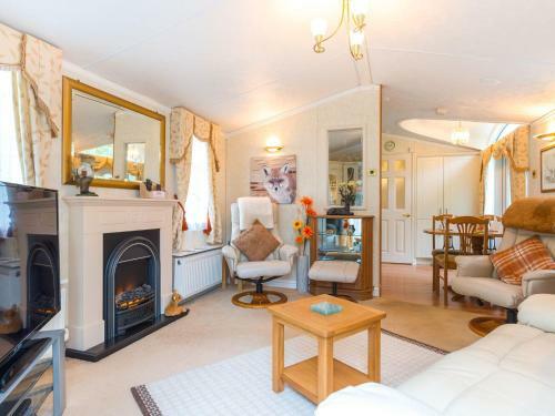 Pine Tree Lodge