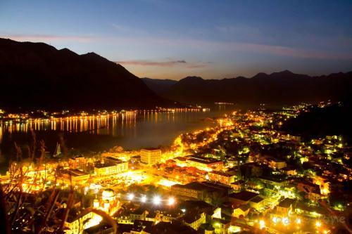Hostal Guest House Forza Lux