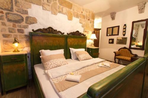 Hostal Palazzo Drusko Deluxe Rooms
